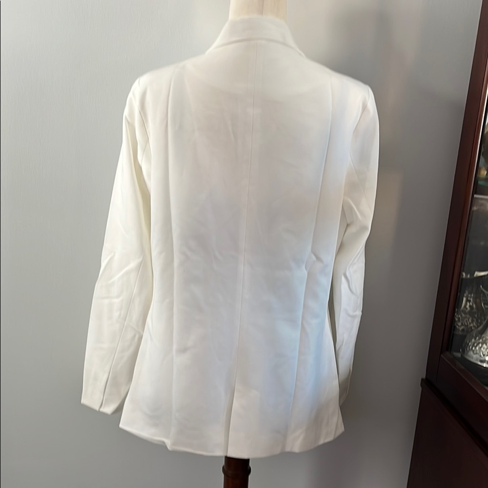 Elegant White Women's Blazer - Picture 2 of 8